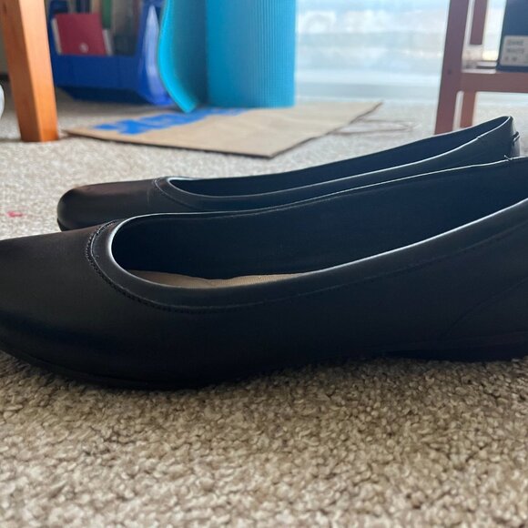 Collection by Clark Black Leather Ballet Flats Women's U.S. Size 7.5 - Picture 3 of 3